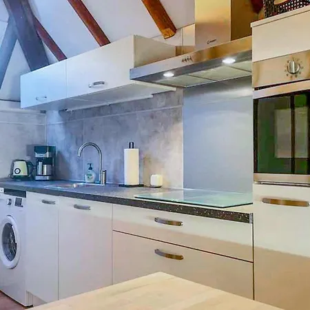 Holiday home Cozy In With Wifi *